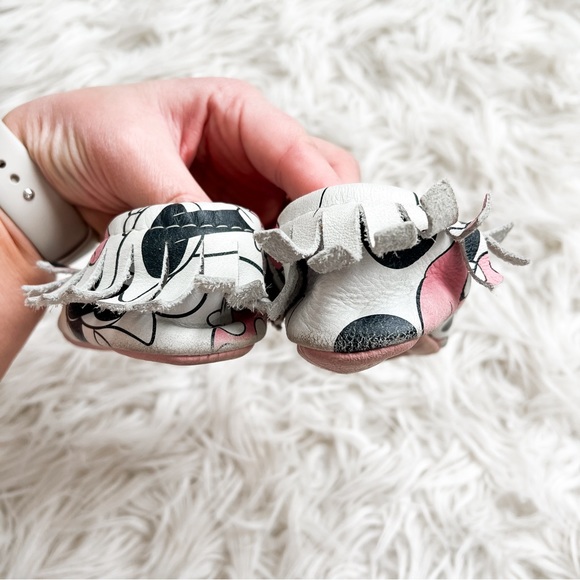 Freshly Picked x Disney | Minnie Mouse Soft Sole Baby Shoes - Picture 3 of 6